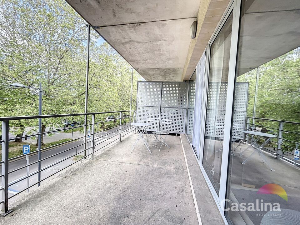 CASALINA Real Estate stelt te koop- Studio met terras foto 9