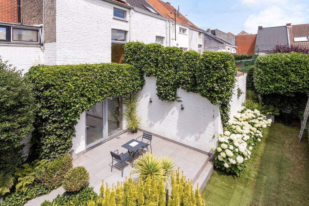 Gebouw met studio, duplex appartement en dubbele garage met prachtige tuin in Gent foto 4