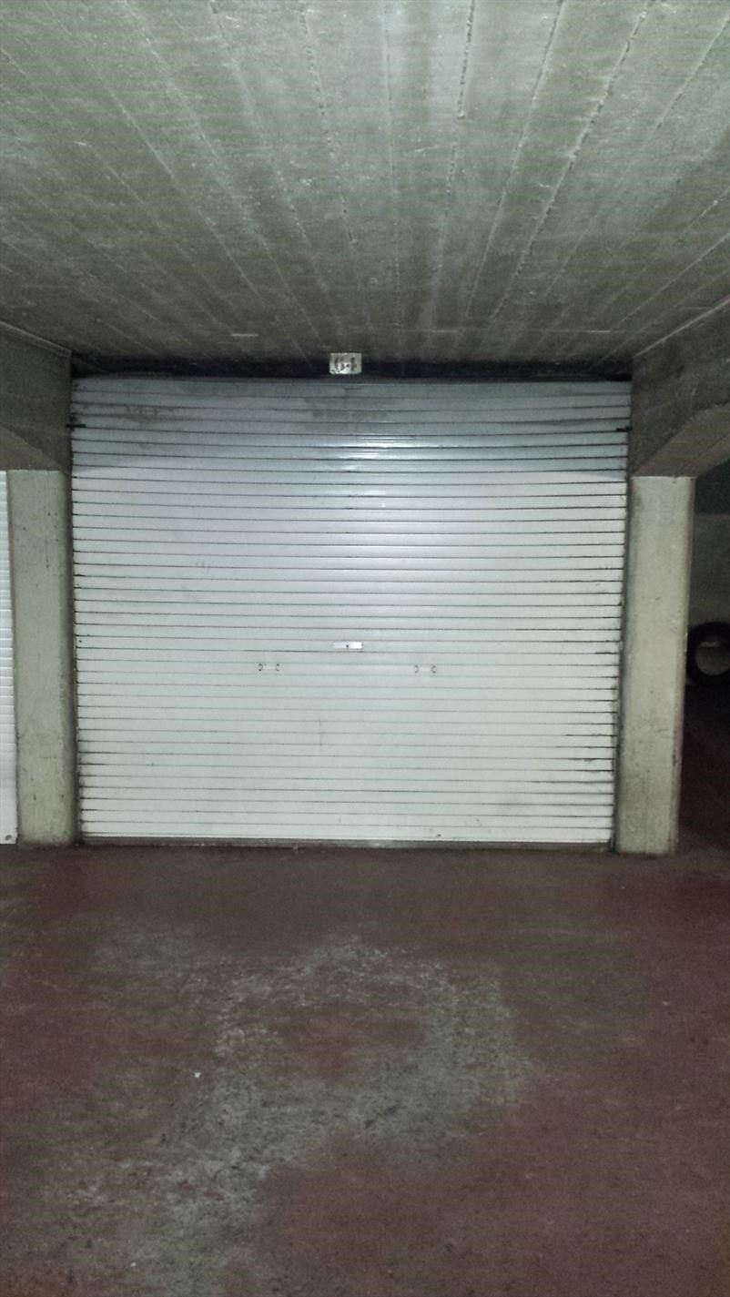 Gesloten garagebox in centrum Oostende.  foto 4