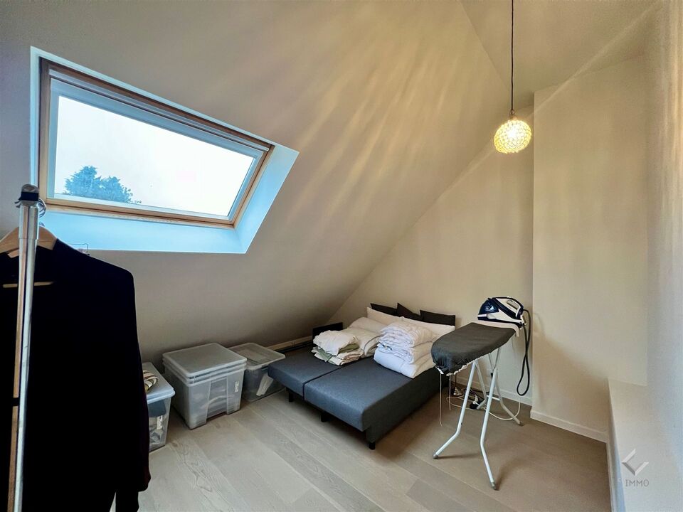 Prachtig afgewerkte loft ca. 220m² met zonovergoten terras! foto 16