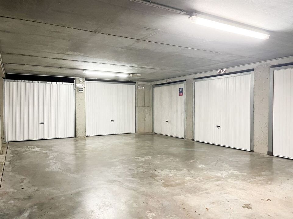 Parking - gesloten garagebox foto 2