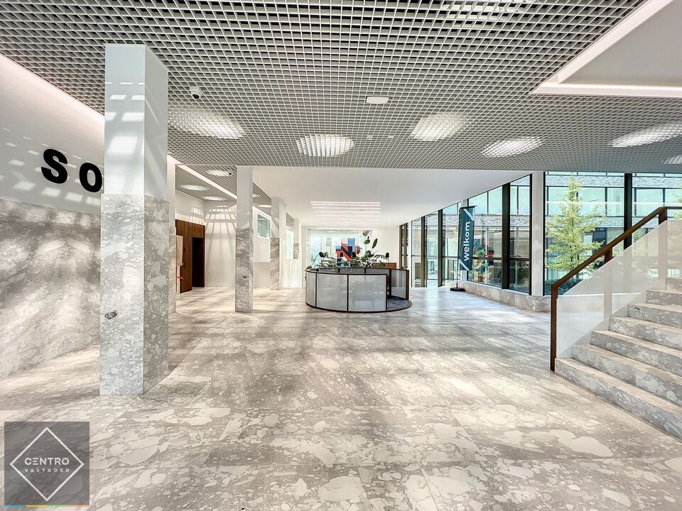 Prestigieuze en stijlvolle nieuwbouw kantoren te huur in KBP op AAA+ locatie in Kortrijk! foto 4