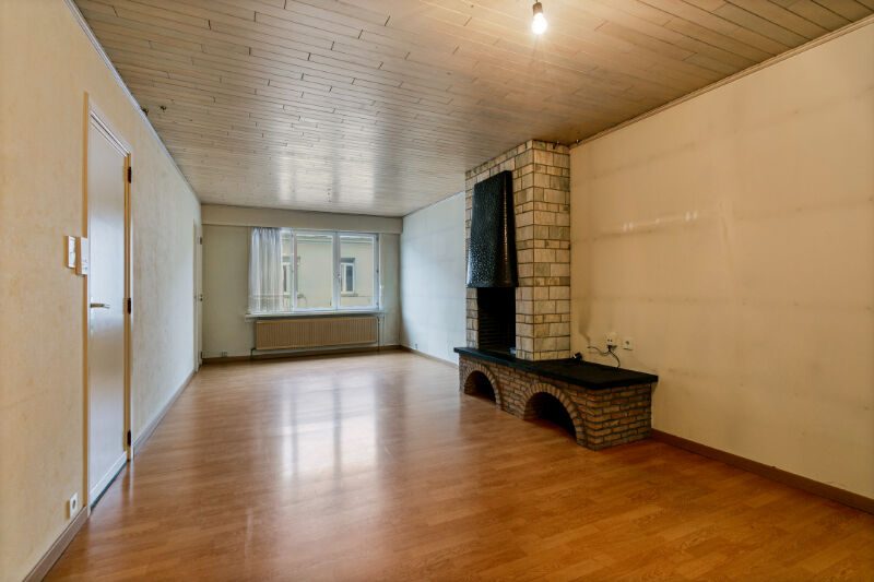 Zeer ruime garage met bel-etage woning en tuin te koop in Sint-Kathelijne-Waver foto 10