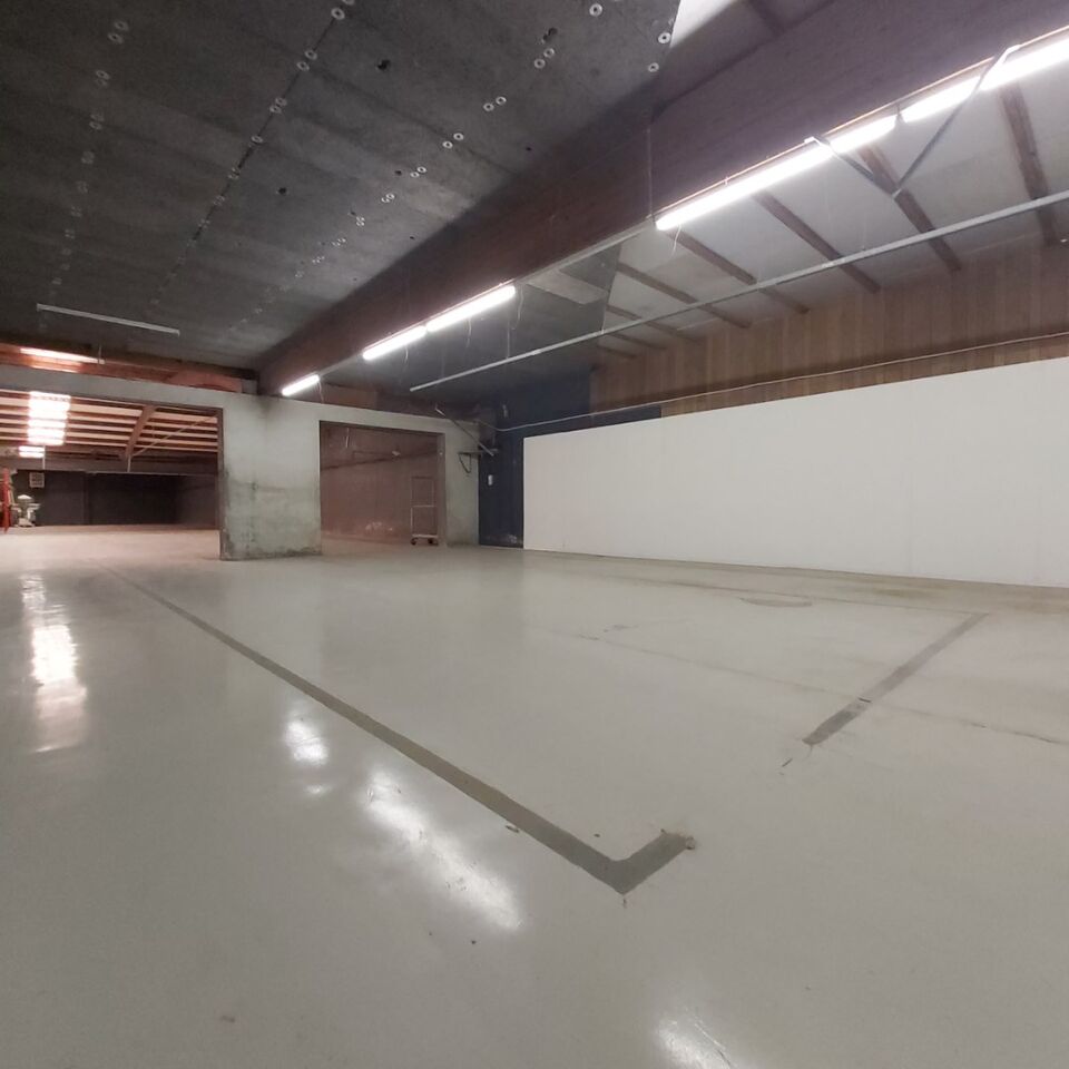 Magazijn van 600 m² te Izegem - vlotte bereikbaarheid foto 4