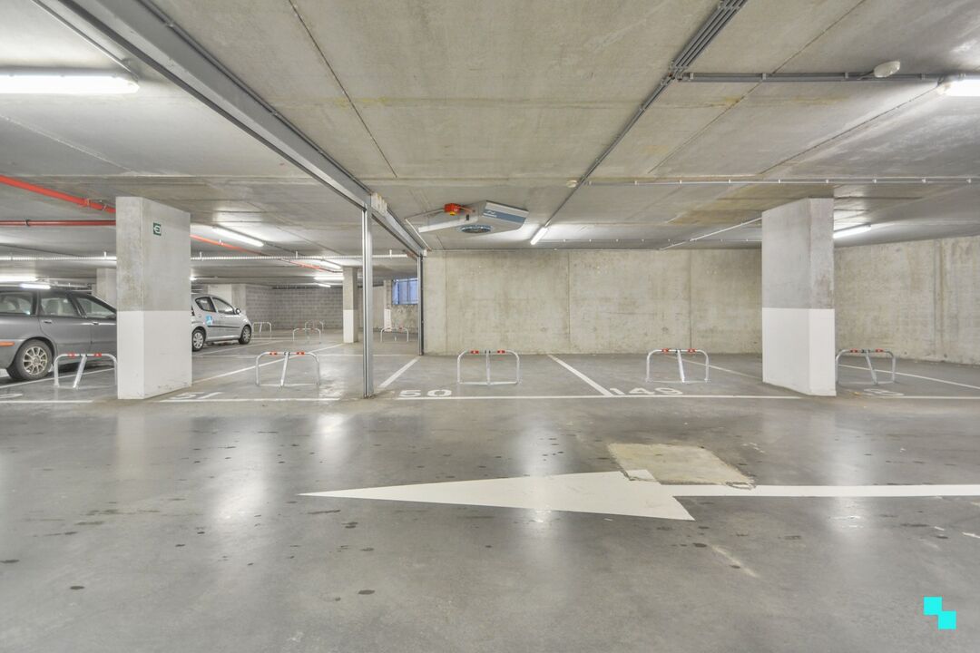 Parkeerplaats in een afgesloten parkeerkelder op een toplocatie in Merelbeke. foto 4