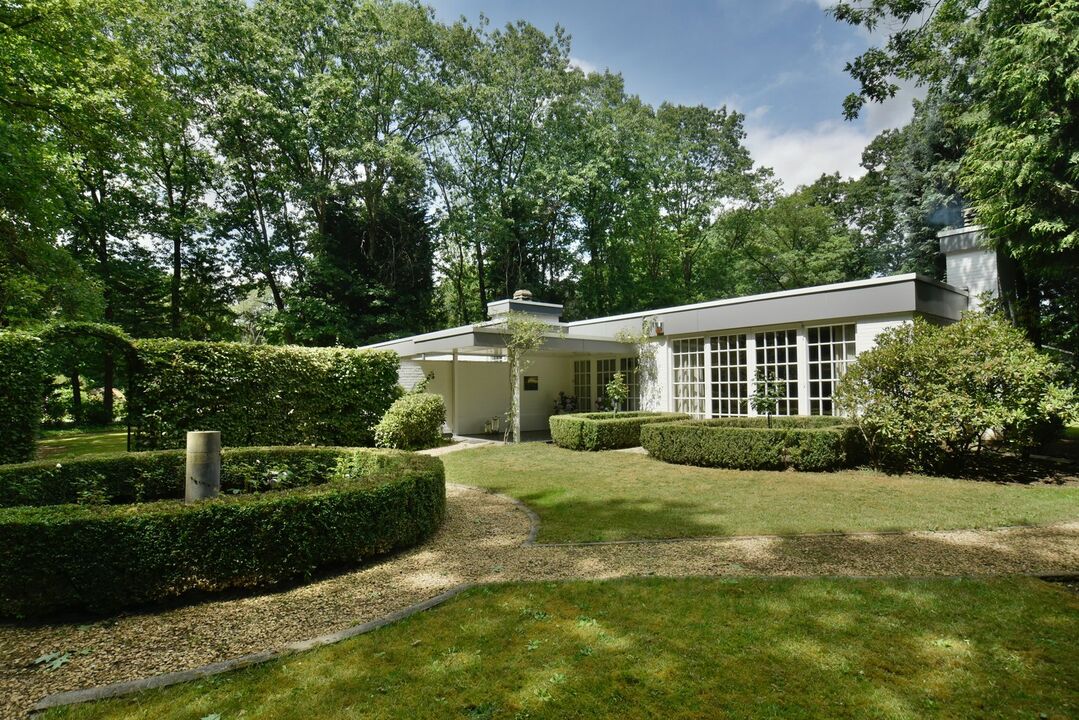 Schitterende villa-bungalow, exclusief gelegen in de villawijk "Zilverkust" te Lanaken-Rekem, op een fraai perceel van 2.850 m² foto 24