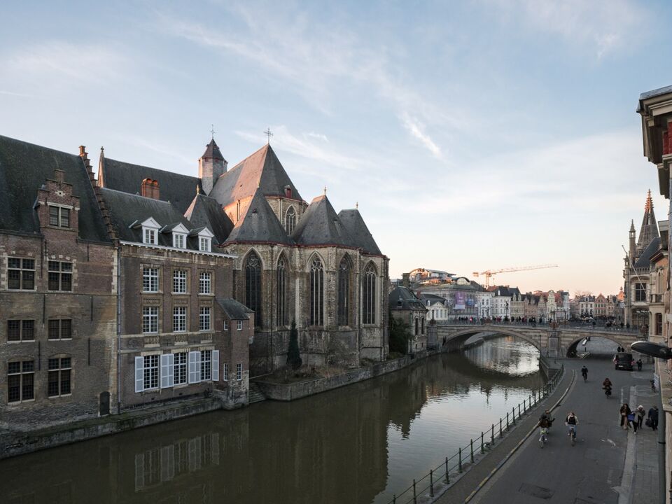 Authentieke 16e-eeuwse stadswoning te koop aan de Predikherenlei te Gent foto 20