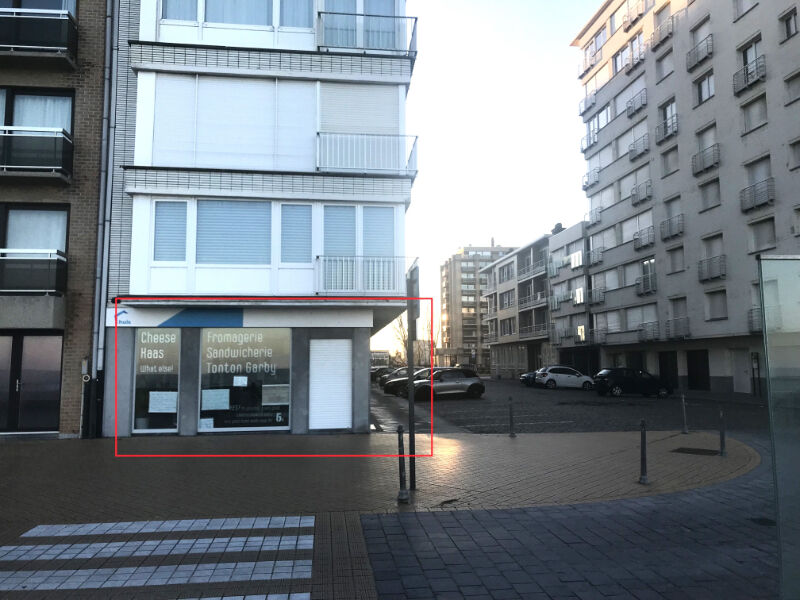 Mooie locatie - modern ingericht kantoor op hoek van Zeedijk en Luxemburgstraat te Oostende foto 2