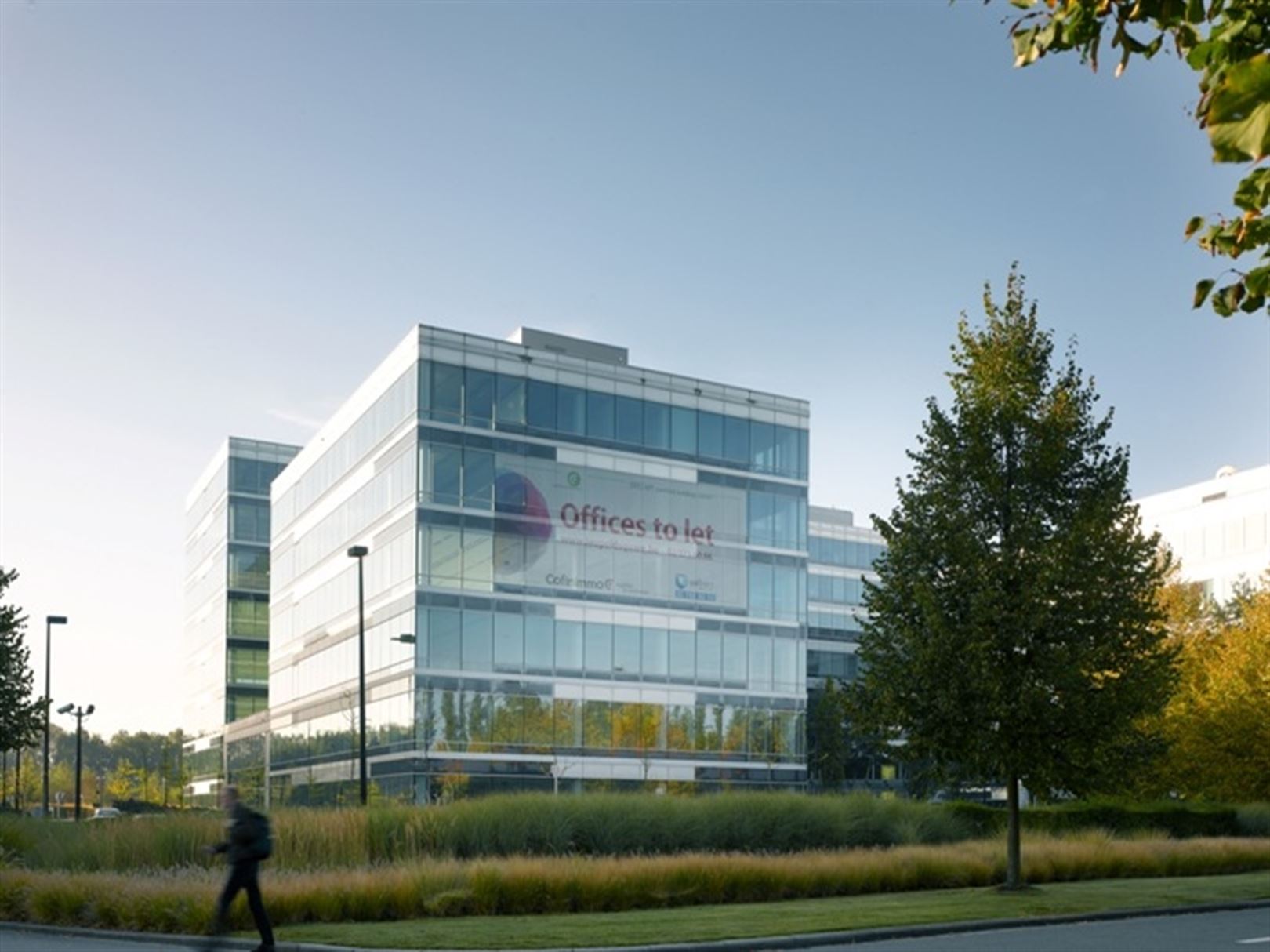 LEOPOLD SQUARE: Complex van kantoren met een unieke locatie langsheen de A201 en voor de nieuwe hoofdkwartier van de NAVO foto 1