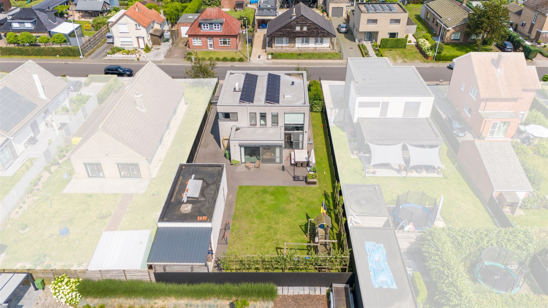 Moderne gezinswoning met aangename tuin op een uitstekende woonlocatie te Klein-Sinaai (660m²) foto 32