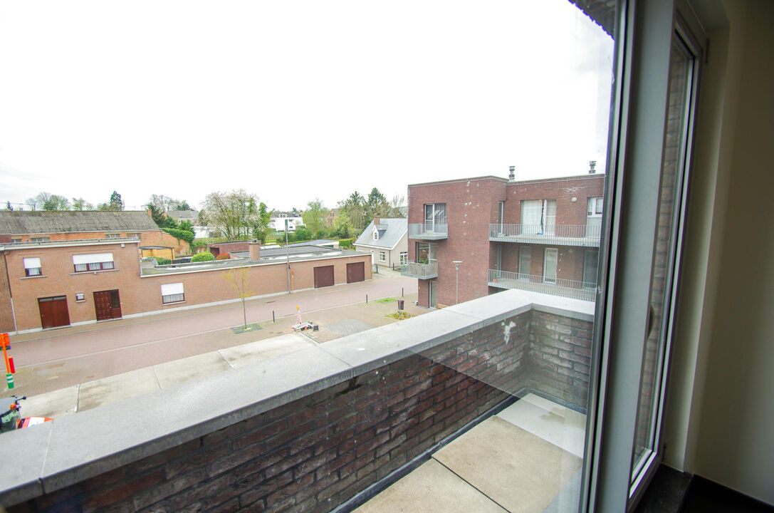 Modern duplex appartement met groot zuidgericht zonneterras te Breendonk foto 17