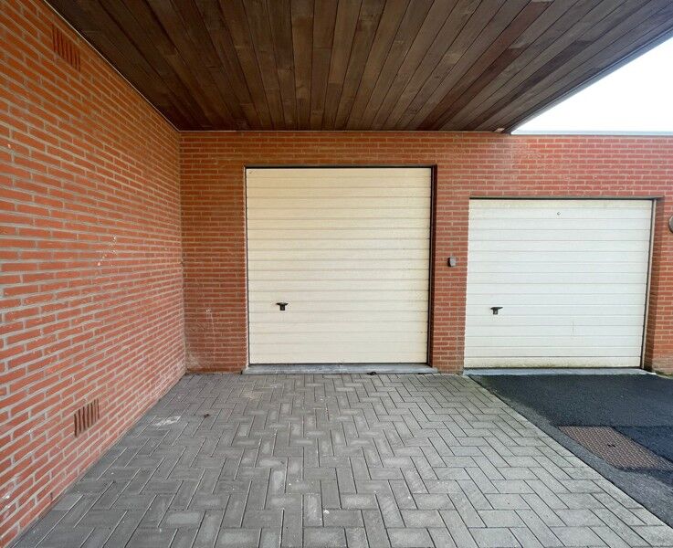 Handelspand inclusief garagebox in het centrum van Staden! foto 9