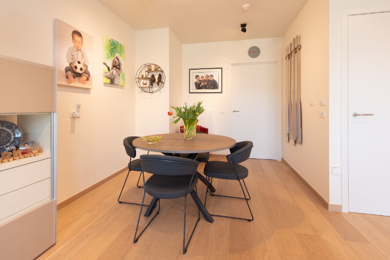 Luxe-assistentieflat gelegen op de 3e verdieping in de residentie Clarenhof te Nieuwpoort-Stad. foto 11
