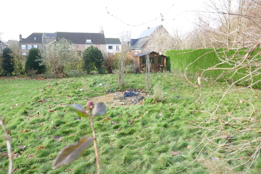 Super energiezuinige(BEN!), ruime half open woning met grote zonnige tuin nabij de Dampoort! foto 10