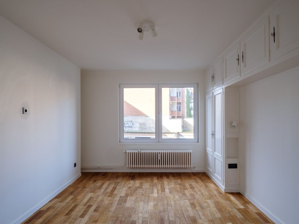 Ruim gerenoveerd appartement met 3 slaapkamers aan de Leie in Gent centrum foto 15