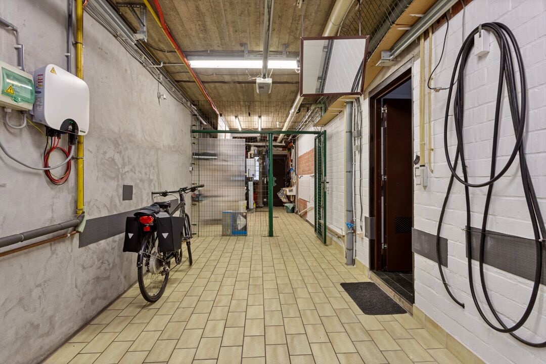 Gebouw met studio, duplex appartement en dubbele garage met prachtige tuin in Gent foto 5