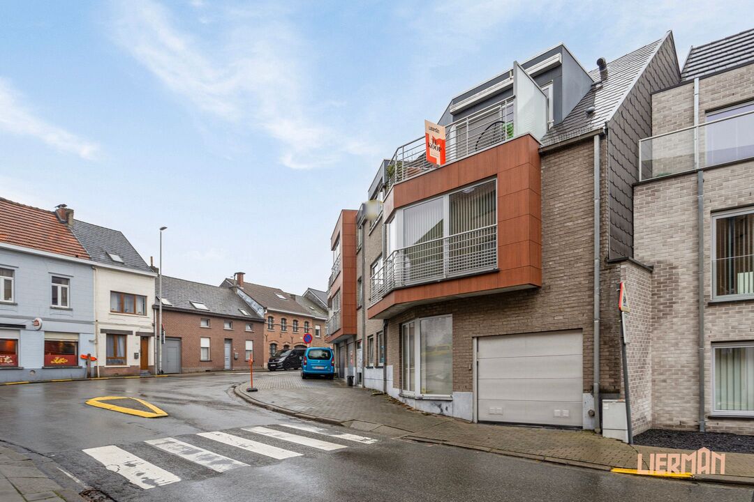 Recente 2 slpkr duplex met autostaanplaats in centrum Denderleeuw foto 15