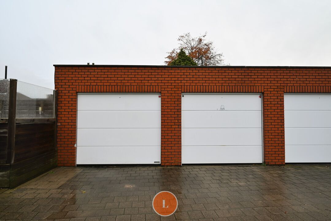 Te Koop: ruim handelspand met garage en woonmogelijkheden. foto 14