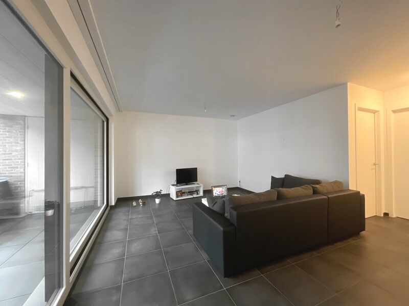 Recent appartement in centrum Beveren met 1 slaapkamer en terras foto 5