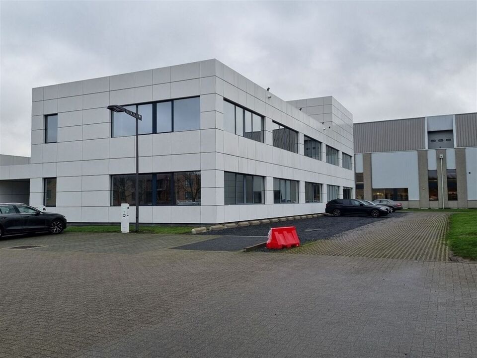 Kantoor te huur in Hasselt vanaf 527 m² met goede ligging foto 1