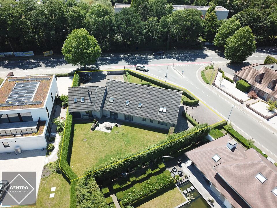 Ruim (430m2), multifunctioneel pand (bewoning, kantoor, horeca, ...)  op invalsweg Roeselare (vlakbij de ring R32). foto 4
