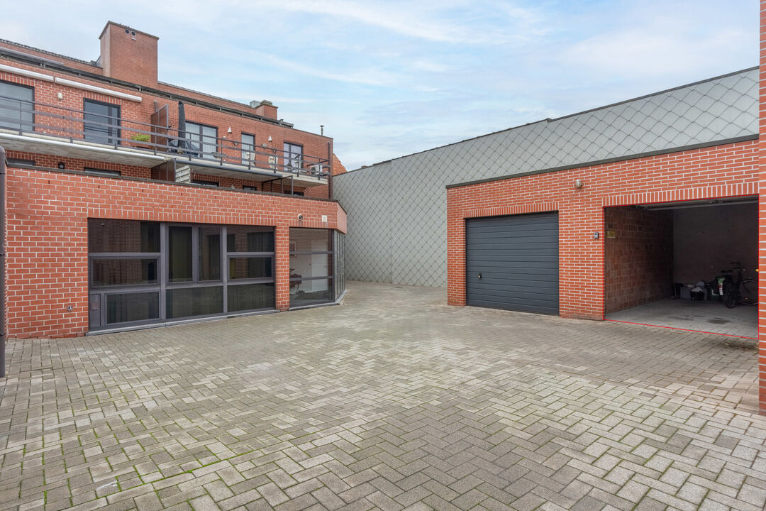 Centraal gelegen kantoorruimten (totaal ± 285m²!) te Turnhout. foto 29