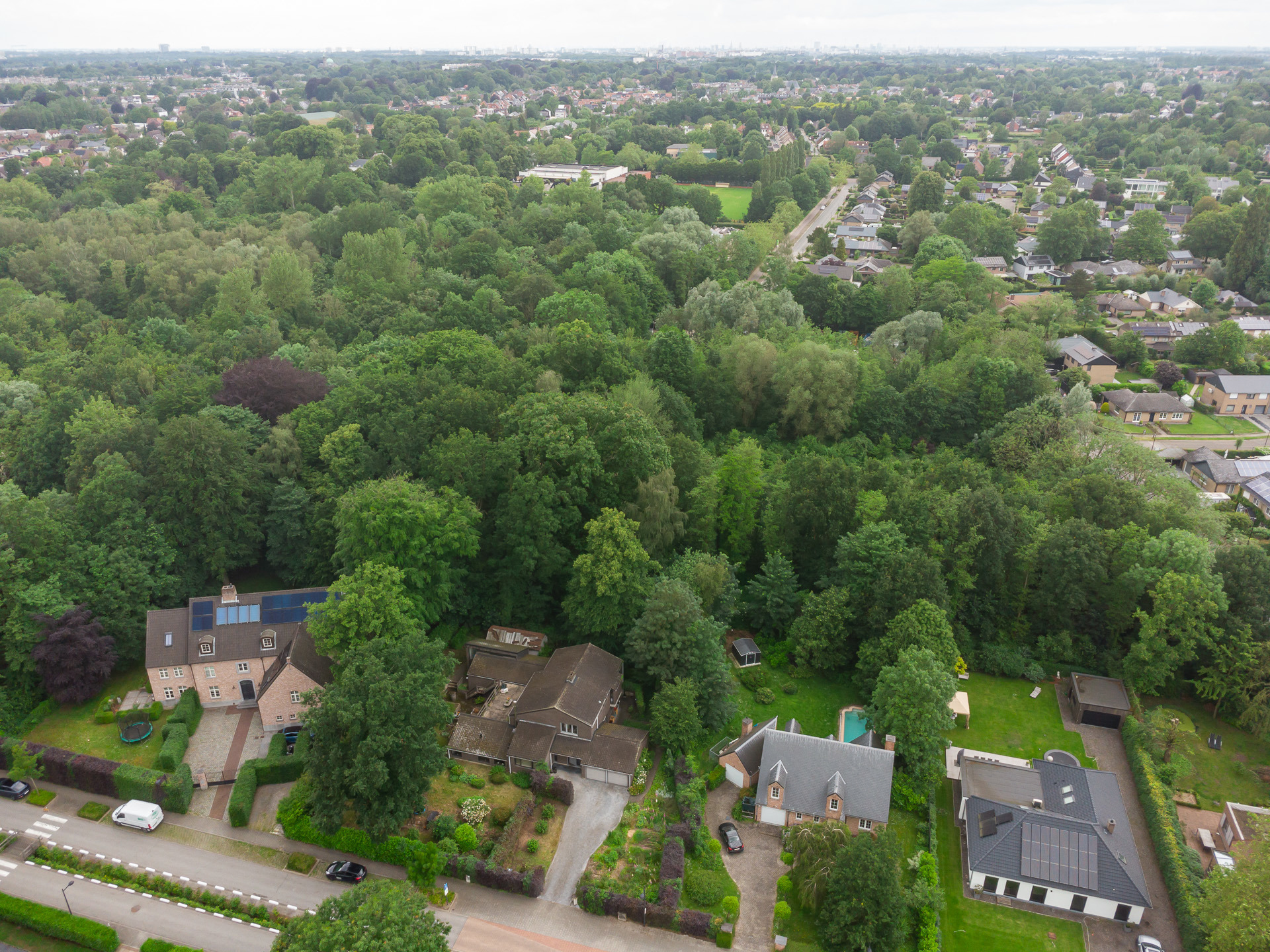 Unieke villa grenzend aan het park van Hove foto 29