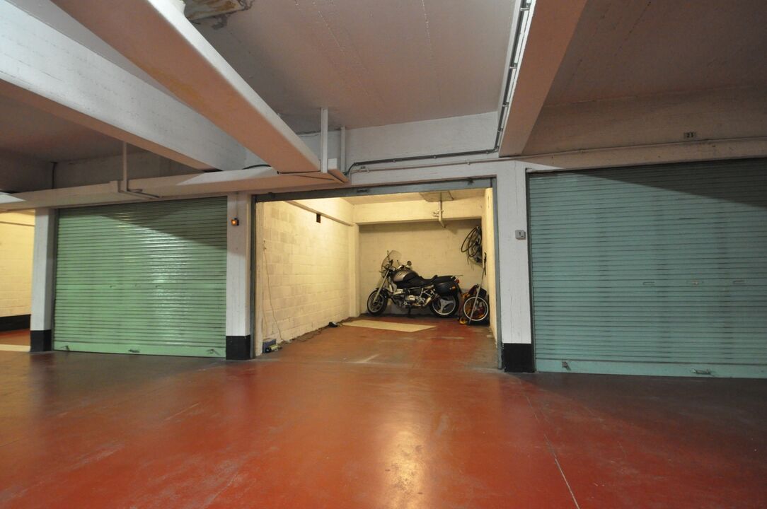 Zeer goed gelegen garage aan het Stübbenpark in Duinbergen foto 5