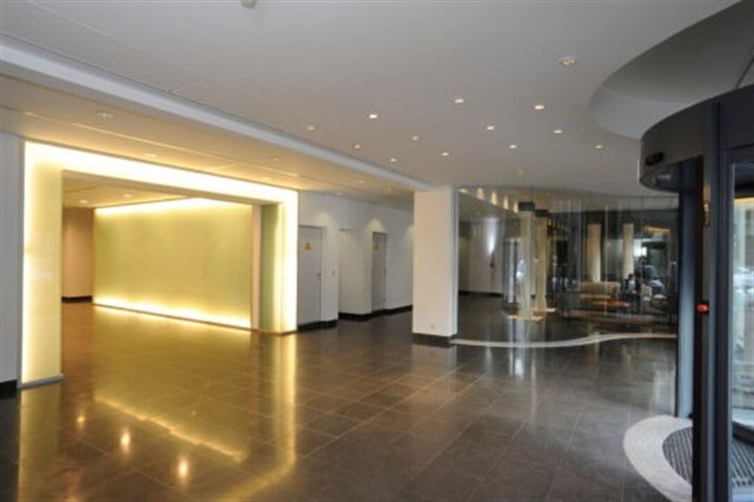 MEIBOOM: kantoor te huur vanaf 290 m² foto 2