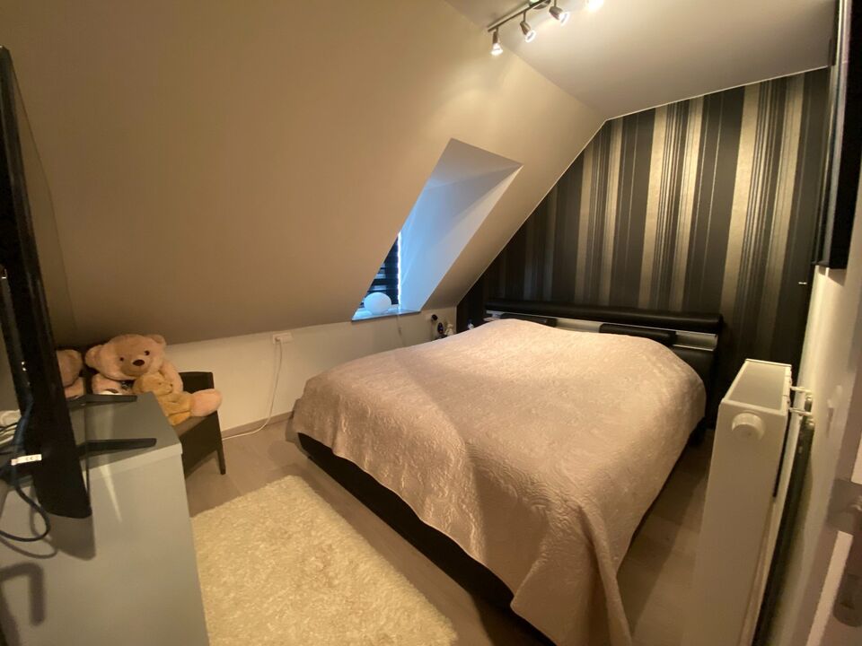 ONGEMEUBELD - Duplex appartement te Centrum Knokke-Heist met 3 slaapkamers. foto 8