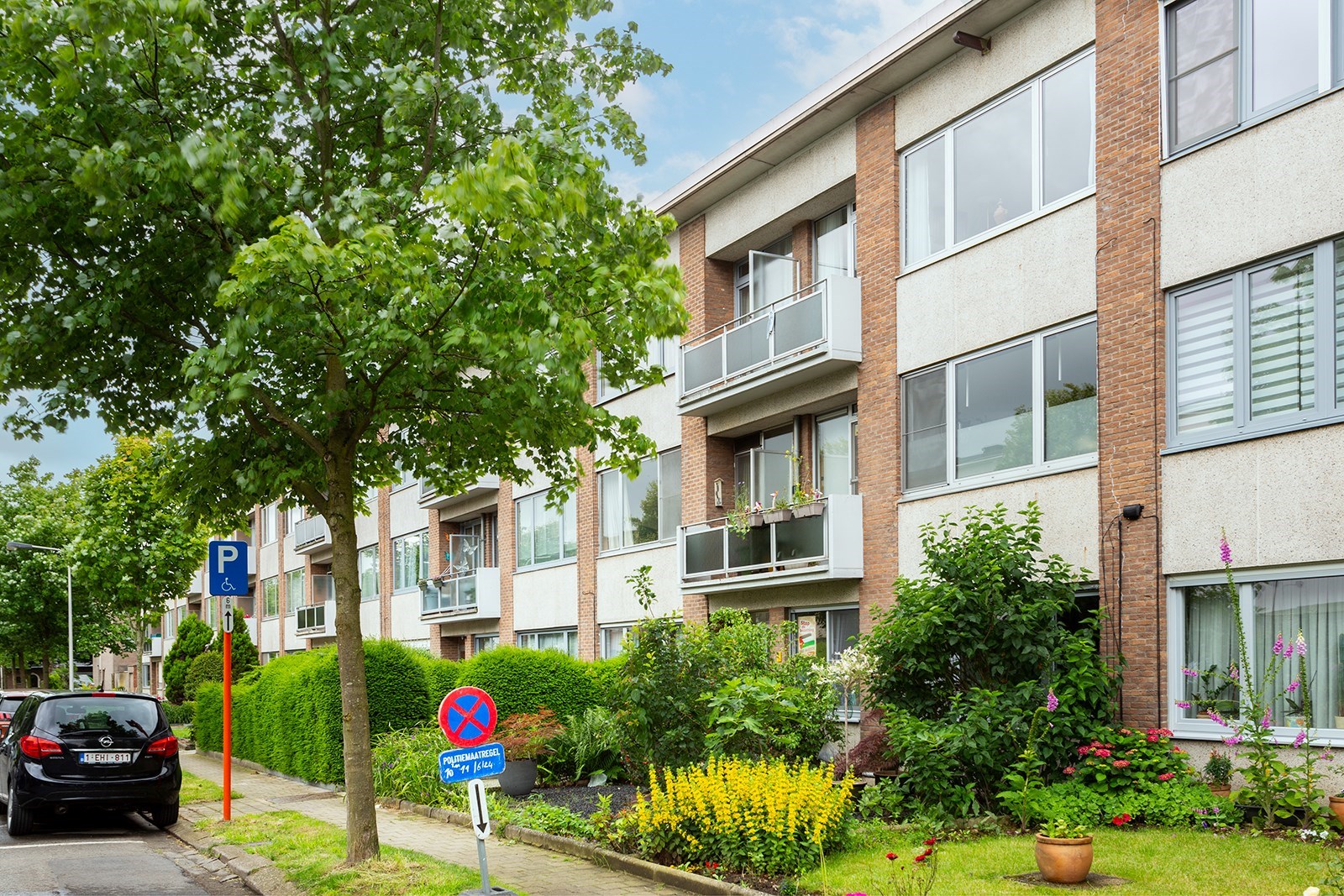 Ruim appartement in kleinschalig gebouw foto 24