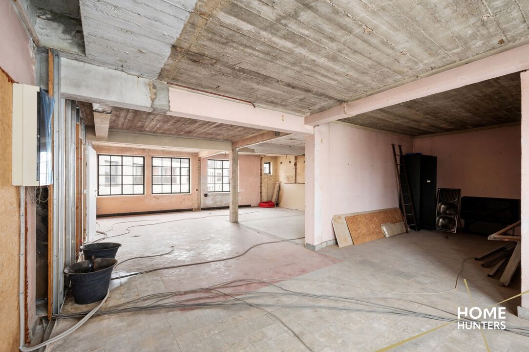 Uniek appartement met vloeroppervlakte van 830 m² en dakterras van 125 m² foto 21
