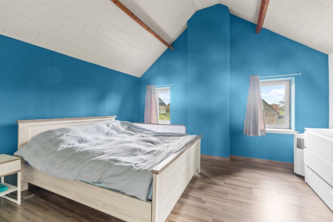 Prachtig gerenoveerde gezinswoning met 4 Slaapkamers in Boekhoute foto 11