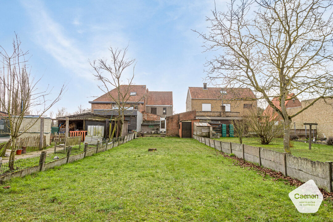 Te renoveren woning met zonnige tuin in Sint-Idesbald foto 16