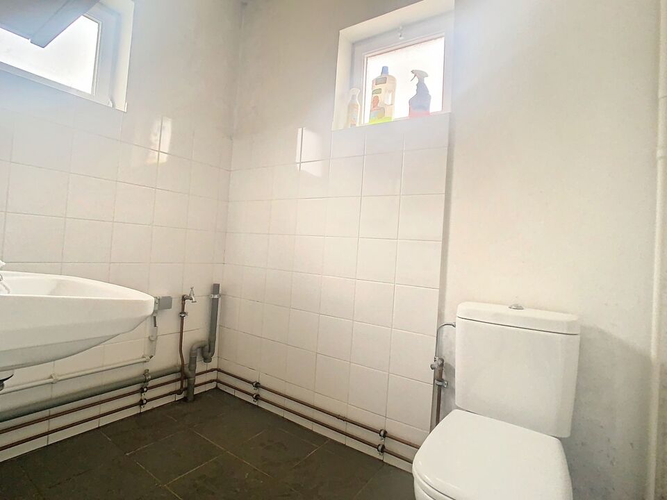 HOB woning met nieuwe keuken en prachtige badkamer  foto 16