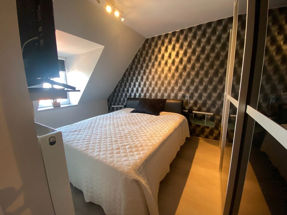 ONGEMEUBELD - Duplex appartement te Centrum Knokke-Heist met 3 slaapkamers. foto 7