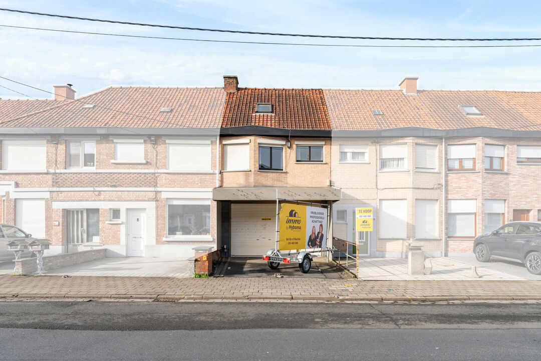 Handelspand met woonst en garage, gelegen dichtbij Sterrebos foto 1