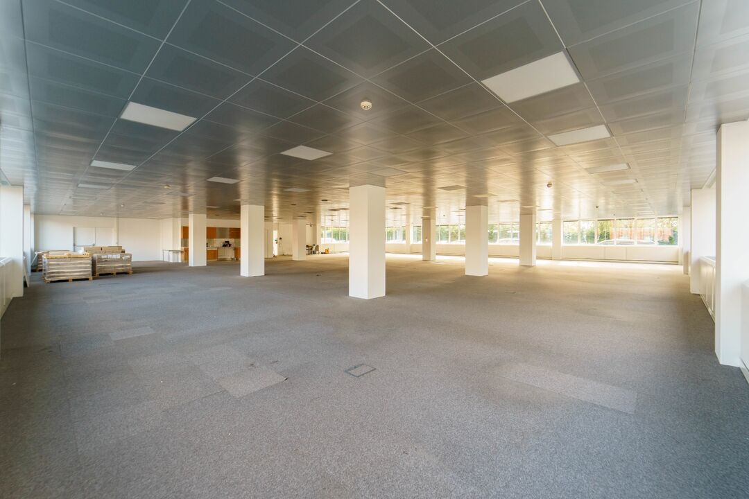 Ruime & lichtrijke kantoorruimtes te huur te Merelbeke/ Gent foto 23