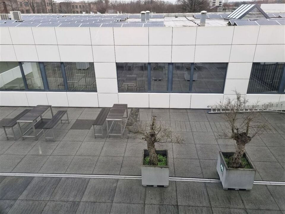 Kantoor te huur in Hasselt vanaf 527 m² met goede ligging foto 12