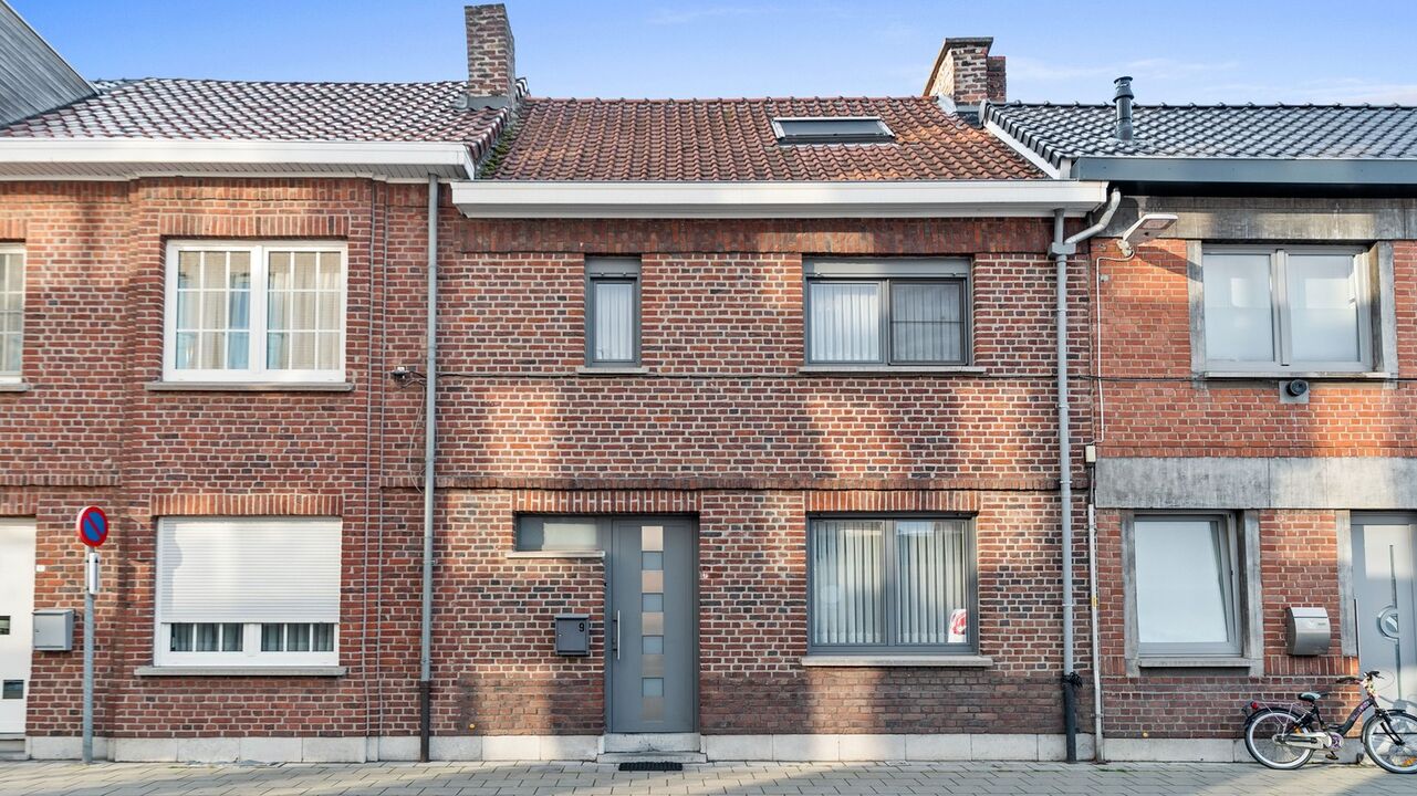 Zeer verzorgde stadswoning met 3 slaapkamers gelegen in het centrum van Sint-Truiden foto 1
