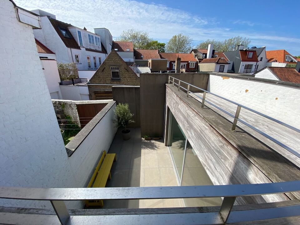 Ongemeubeld: Oosthoek: Stijlvolle en charmante woning met veel lichtinval en aangenaam zicht op de Polders. foto 17