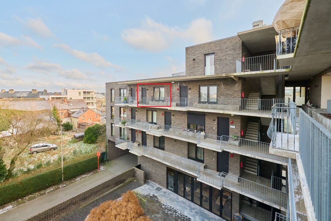 Senioren appartement gelegen op de derde verdieping met fijn uitzicht op het stadsplein foto 3