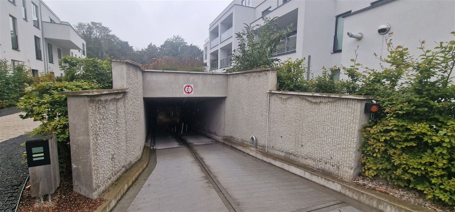 Ondergrondse parking foto 1