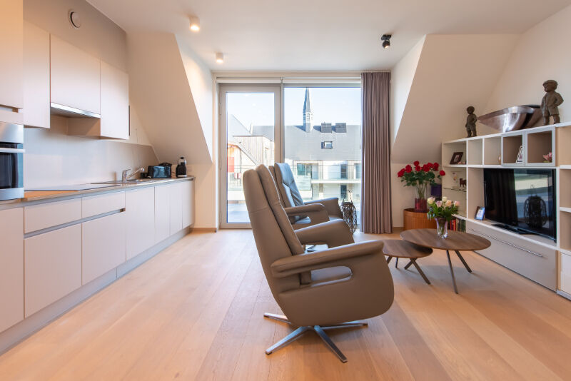 Luxe-assistentieflat gelegen op de 3e verdieping in de residentie Clarenhof te Nieuwpoort-Stad. foto 10