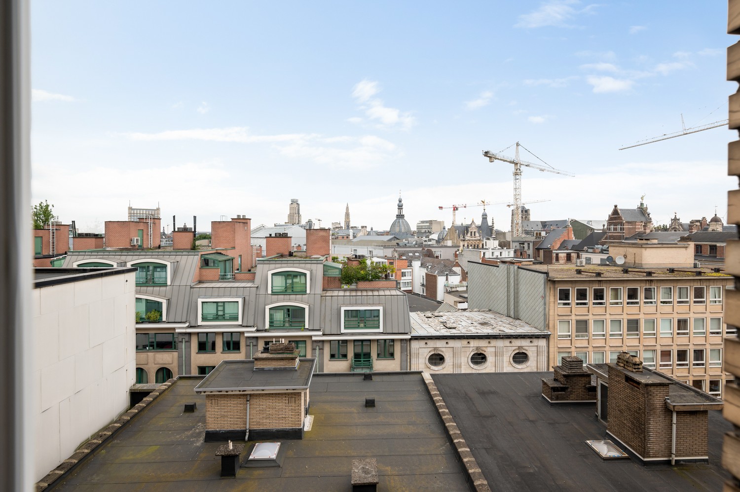 Lichtrijk appartement op een centrale locatie in Antwerpen! foto 2