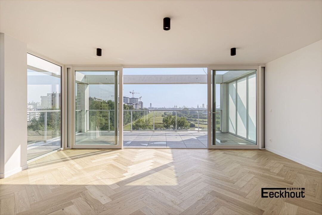 Luxueus vernieuwd appartement met zonnig terras en zicht op golfterrein en zee ! foto 11