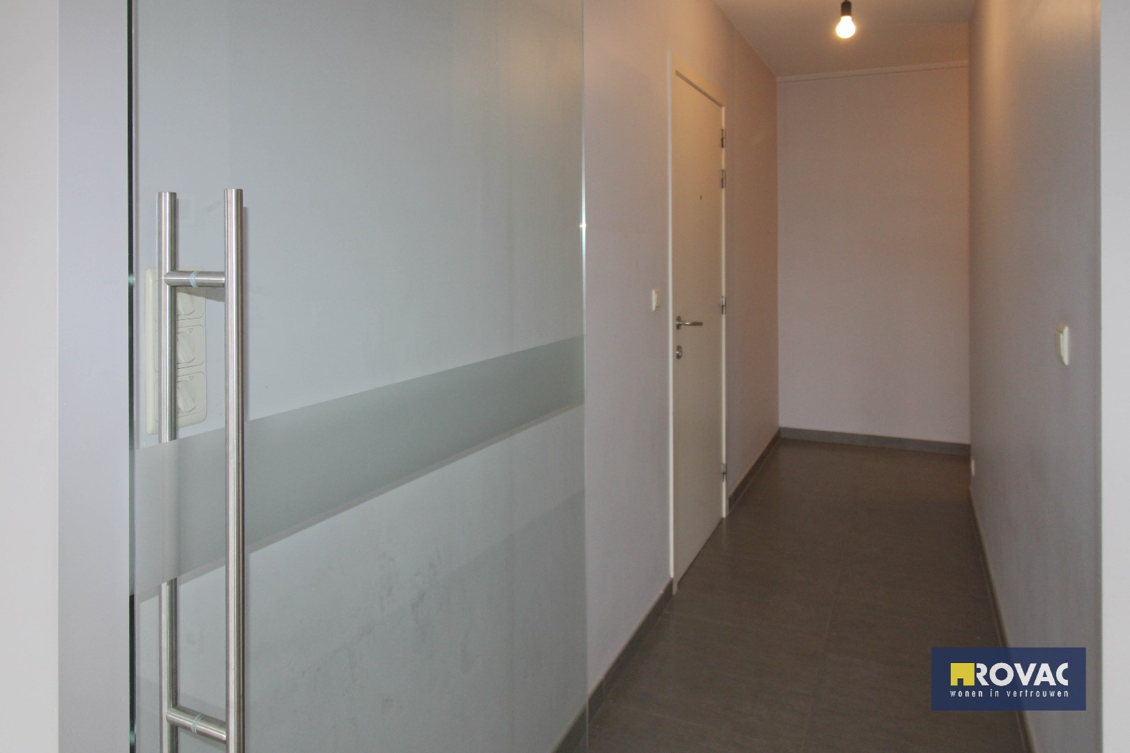 Energiezuinig appartement op absolute toplocatie in centrum Roeselare! foto 3