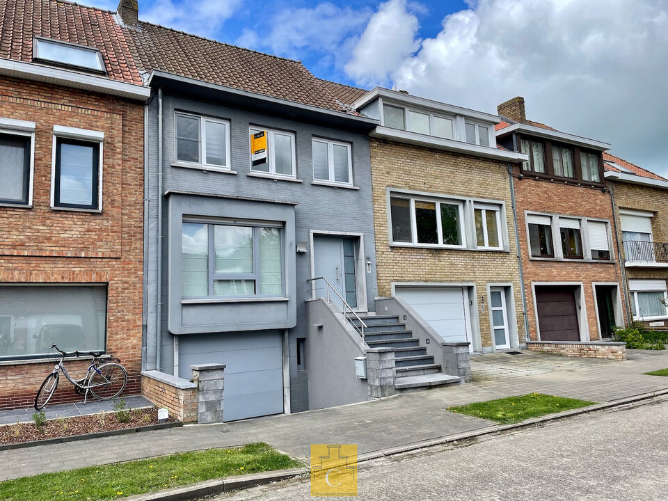 gezinswoning met 3 slaapkamers en een garage op rustige ligging nabij Brugge foto 1