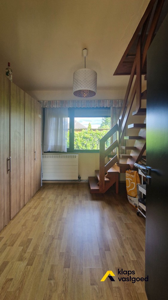 Charmante gezinswoning met 4 slaapkamers op perceel van ruim 8 are in het rustige Wijshagen foto 15