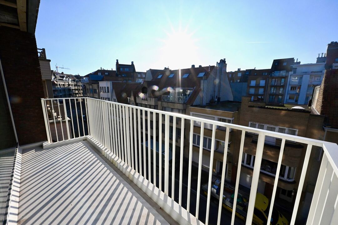 NIEUWbouw residentie met Zuid-west georiënteerde terrassen met mogelijkheid tot het huren van een inpandige auto-staanplaats.   foto 1